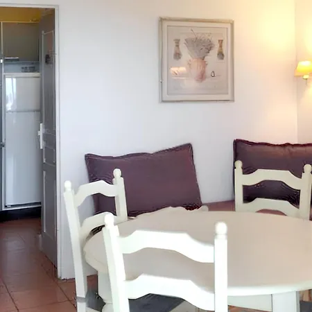Apartment Vue Mer: Avec Piscine à